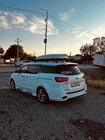 машины на вариант: Kia Carnival: 2019 г., 2.2 л, Автомат, Дизель, Минивэн — 7