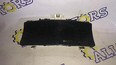 Toyota Corolla Verso 2002 год, v-2.0 diesel (D4-D), щиток приборов