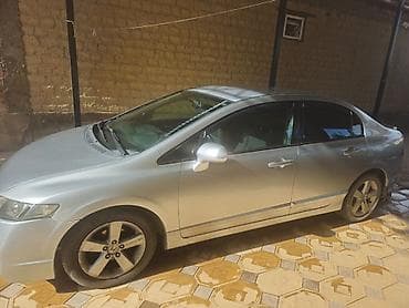 Honda Civic: 2009 г., 1.8 л, Автомат, Бензин, Седан — 3