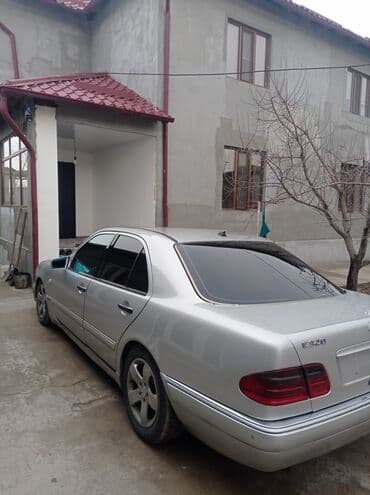 полированная машина: Mercedes-Benz E-Class: 1998 г., 3.2 л, Автомат, Бензин, Седан — 10