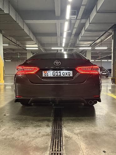 corolla s: Toyota Camry: 2019 г., 2.5 л, Автомат, Бензин, Седан — 4