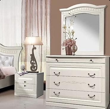 тумбочка зеркала: Спальный гарнитур, Б/у, Двуспальная кровать, МДФ, Самовывоз, цвет - Белый — 3