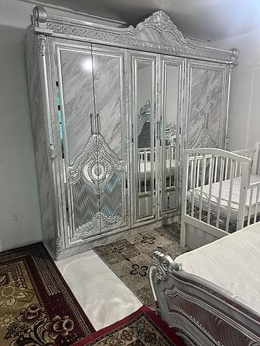 на дордое: Спальный гарнитур, Двуспальная кровать, Шкаф, Комод — 1
