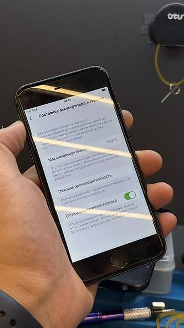 ipad keyboard: IPhone 8, Б/у, 64 ГБ, Черный, Защитное стекло, 100 % — 5