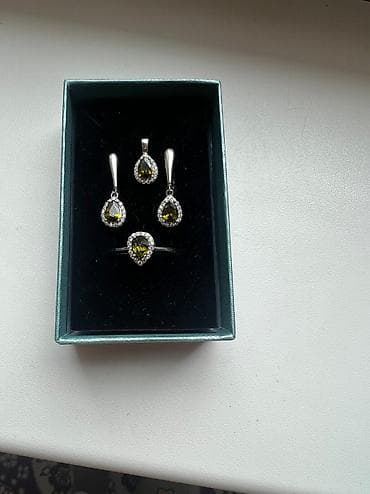 Колье: 2800 — 1