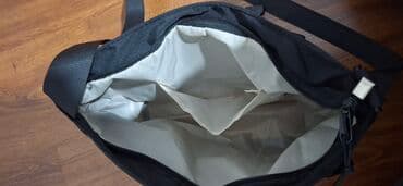 у настоящей женщины должна быть сумка: Черная сумка для учёбы, поместиться книги (новые по английскому) — 3