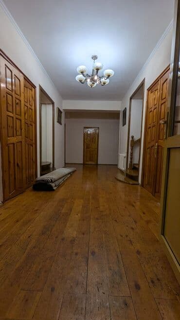 купить комнату в доме под снос: 400 м², С мебелью — 17
