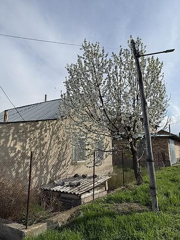 апарат бизнес: Продается Дом с землей на 7 соток 3-комнатный дом 🏠 📍Адрес: Кызыл-Туу — 1
