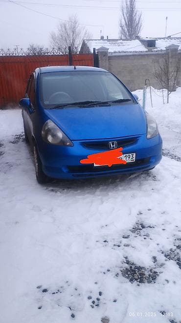 Honda Fit: 2003 г., 1.3 л, Автомат, Бензин, Хэтчбэк at lalafo.kg Honda Fit: 2003 г., 1.3 л, Автомат, Бензин, Хэтчбэк