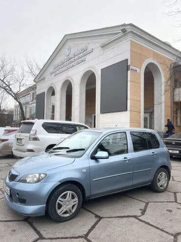 Mazda Demio: 2004 г., 1.5 л, Автомат, Бензин, Хэтчбэк