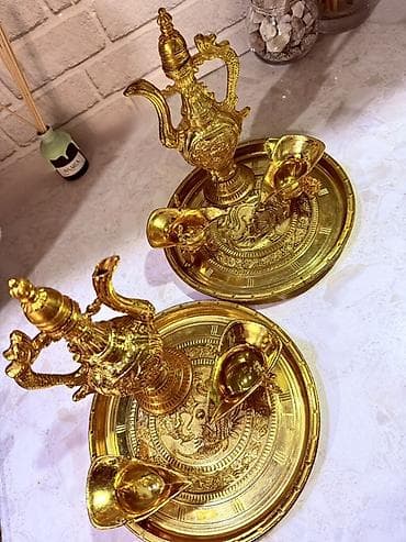 лампы для ногтей: Набор из 2 декоративных пластиковых чайника на подносах - Материал — 1