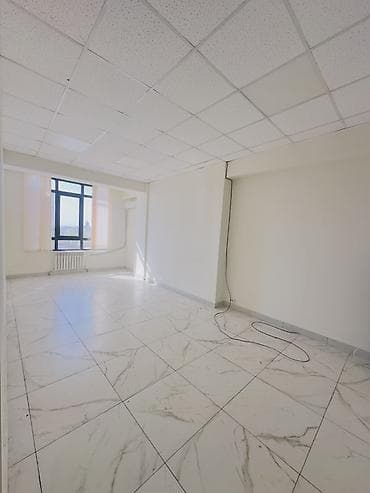 салон красотв: Аренда офисов, 76 м², В бизнес центре — 3