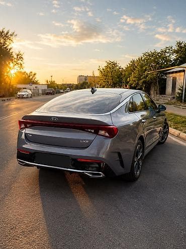 geely e5: Kia K5: 2021 г., 1.6 л, Автомат, Бензин, Седан — 3
