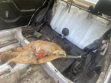 mazda 3: Mercedes-Benz W124: 1987 г., 2.3 л, Механика, Бензин, Седан — 9