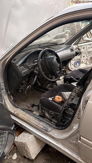 продам аварийное авто: Honda Civic: 1999 г., Седан — 8