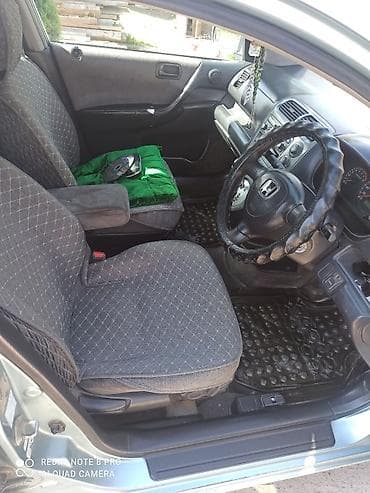 mazda 626 1990: Honda Civic: 2001 г., 1.5 л, Вариатор, Бензин, Хэтчбэк — 6