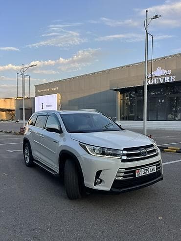 prius plus: Toyota Highlander: 2017 г., 3.5 л, Вариатор, Гибрид, Кроссовер — 2