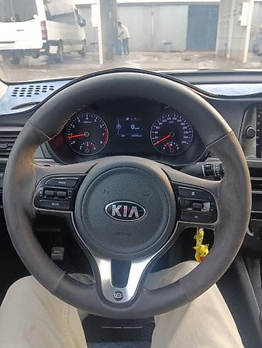 Kia K5: 2017 г., 2 л, Автомат, Газ, Седан at lalafo.kg Kia K5: 2017 г., 2 л, Автомат, Газ, Седан