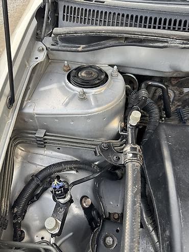 арзан машина ошто: Toyota Corolla: 2003 г., 1.6 л, Автомат, Бензин, Седан — 6