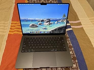 macbook pro 15 late 2011: Apple MacBook Pro M5 14" (цвет Space Gray) - Экран 14.2" Liquid — 1