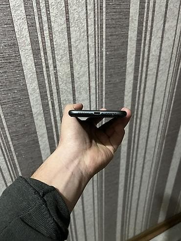 samsung a2 core: IPhone 11, Черный, Кабель — 6