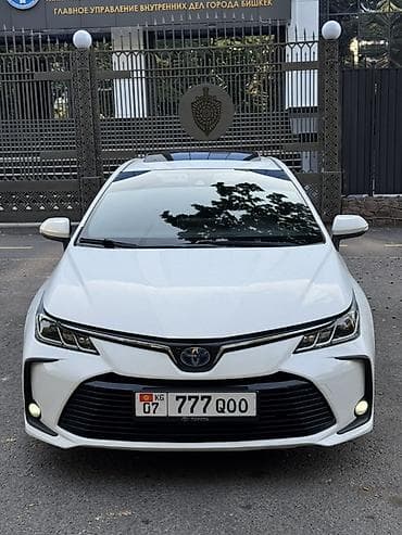 Продажа авто: Toyota Corolla: 2019 г., Гибрид, Седан — 1