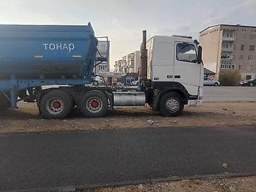 toyota blit: Тягач, Volvo, 2002 г., Самосвал — 5