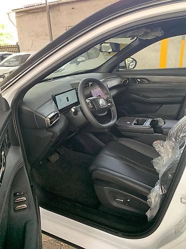 wuling mini ev: JAC : 2025 г., Автомат, Электромобиль, Кроссовер — 5