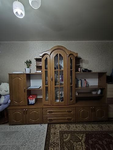 румынская стенка: Стенка-шкаф, Тип стенки-шкафа: Модульная, Для зала, Особенности: Для хранения посуды — 3