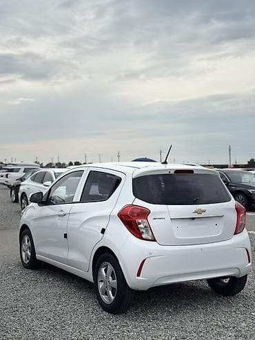 wuling mini ev: Chevrolet Spark: 2019 г., Бензин, Хэтчбэк — 3