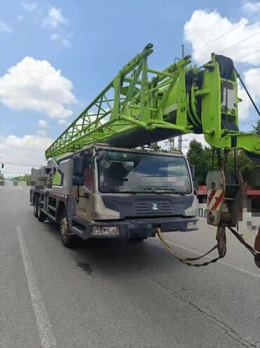 бак для фур: Автокран, Zoomlion, 2018 г., от 30 м — 2