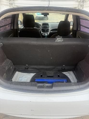 гели эмгранд: Chevrolet Spark: 2017 г., 1 л, Вариатор, Бензин, Хэтчбэк — 7