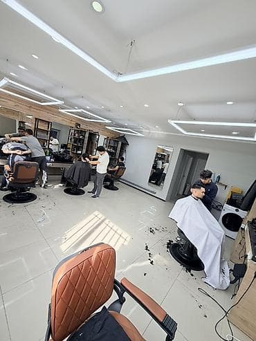 Коммерческая недвижимость: Сдается в аренду КРЕСЛО для барбера, в центре города. Срочно❗️❗️❗️ Мы — 4