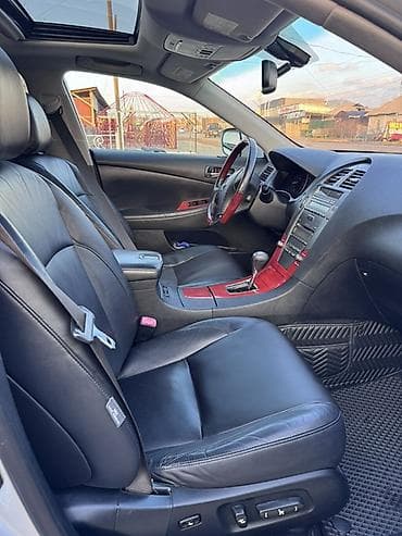 делаю справки: Lexus ES: 2008 г., 3.5 л, Автомат, Бензин, Седан — 9