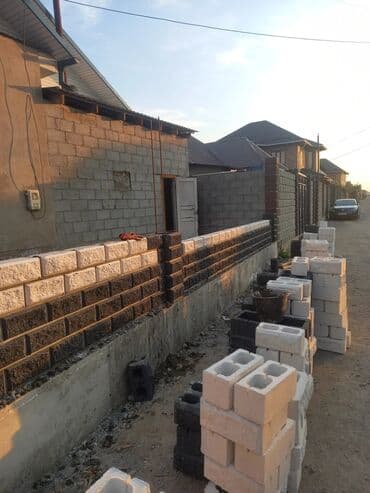 двухкомнатный дом: Кладка пескоблока Гарантия, Монтаж, Бесплатная консультация Больше 6 лет опыта — 3