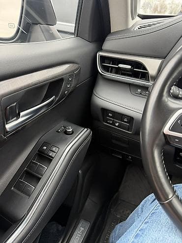 Продажа авто: Toyota Highlander: 2023 г., 2.5 л, Автомат, Гибрид, Кроссовер — 9