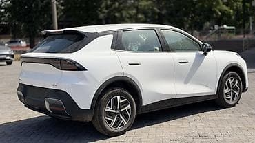 9: Changan Qiyuan Q05: 2026 г., 1.5 л, Робот, Электромобиль, Кроссовер — 5