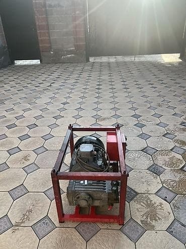 плунжерный насос высокого давления: Промышленная мойка высокого давления на раме - Насос Interpump Group — 3