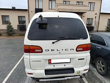 митцубици делика: Mitsubishi Delica: 2004 г., 3 л, Автомат, Бензин, Минивэн — 5