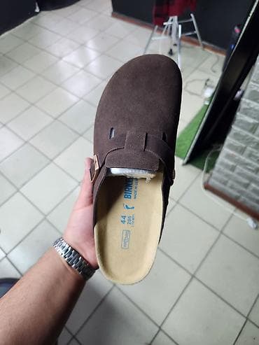 шлеп: Birkenstock Boston — мужские сабо из замши - Бренд/модель — 1