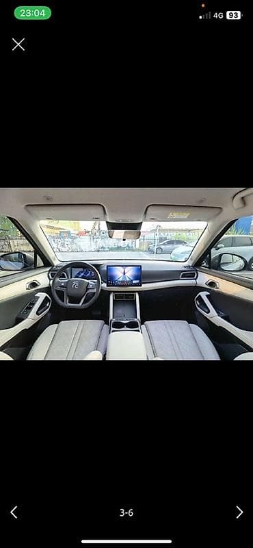 roewe ei5: Электромобиль (кроссовер) с современным интерьером и высоким уровнем — 3