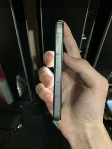 купить маленький телефон: IPhone 4, Черный — 3