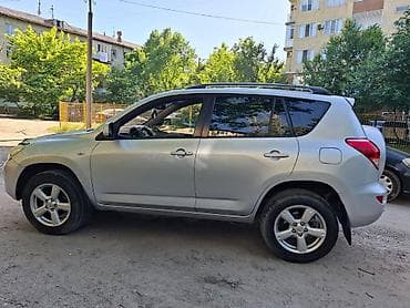 Продажа авто: Toyota RAV4: 2006 г., Бензин, Кроссовер — 4