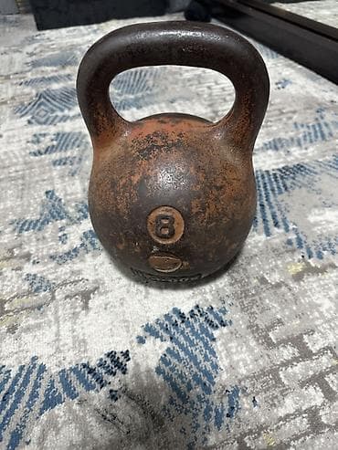 подарочный нож: Гиря 8 кг, чугун - Классическая круглая форма с широкой удобной — 1