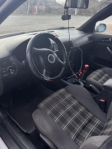 daihatsu cuore: Volkswagen Golf: 1999 г., 1.8 л, Механика, Бензин, Хэтчбэк — 9