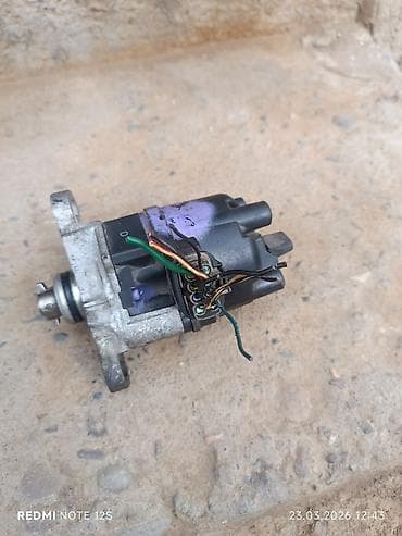 Автозапчасти: Трамблёр (распределитель зажигания) с датчиком и крышкой - Тип — 4