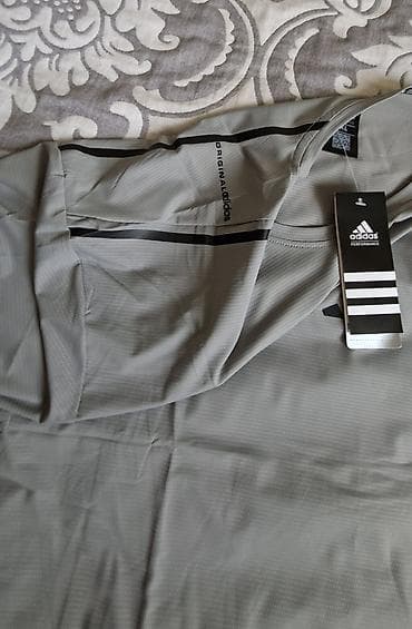 Мужская одежда: Футболка Adidas Performance, мужская - Размер: 8XL (указан на ярлыке) — 4