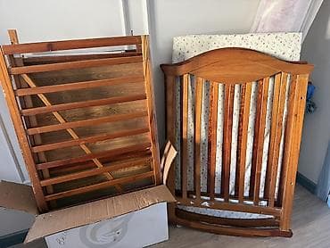 Детская деревянная кроватка с маятниковым механизмом (комплект at lalafo.kg Детская деревянная кроватка с маятниковым механизмом (комплект