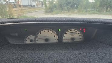багаж степ: Toyota Noah: 2003 г., 2 л, Автомат, Бензин, Минивэн — 10