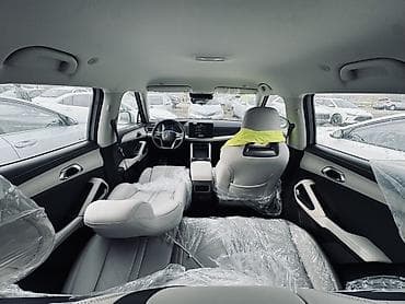 e class: BYD Yuan Up: 2025 г., Автомат, Электромобиль, Кроссовер — 6